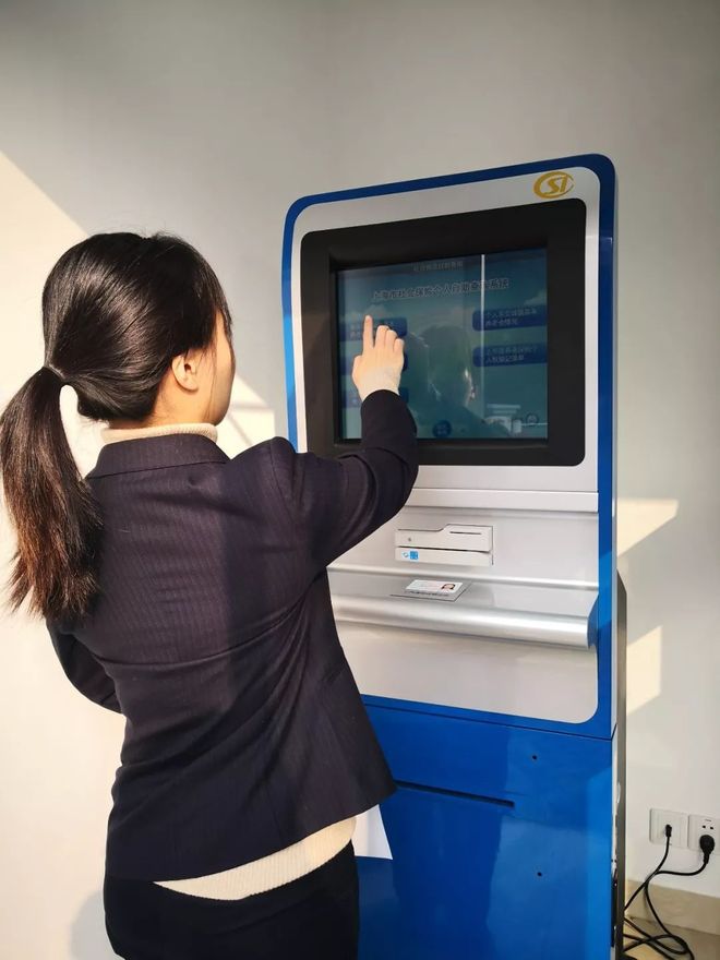 荆州24小时套医保卡回收(24小时套医保卡回收什么意思)