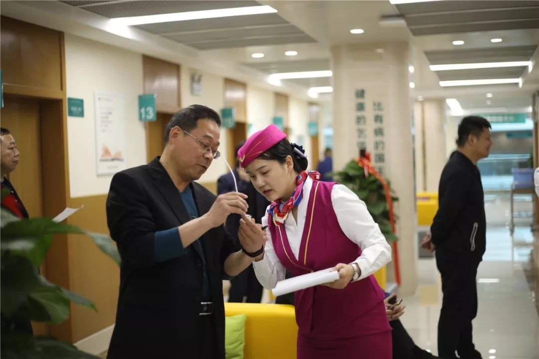 荆州24小时套医保卡(北京医保卡使用指南)